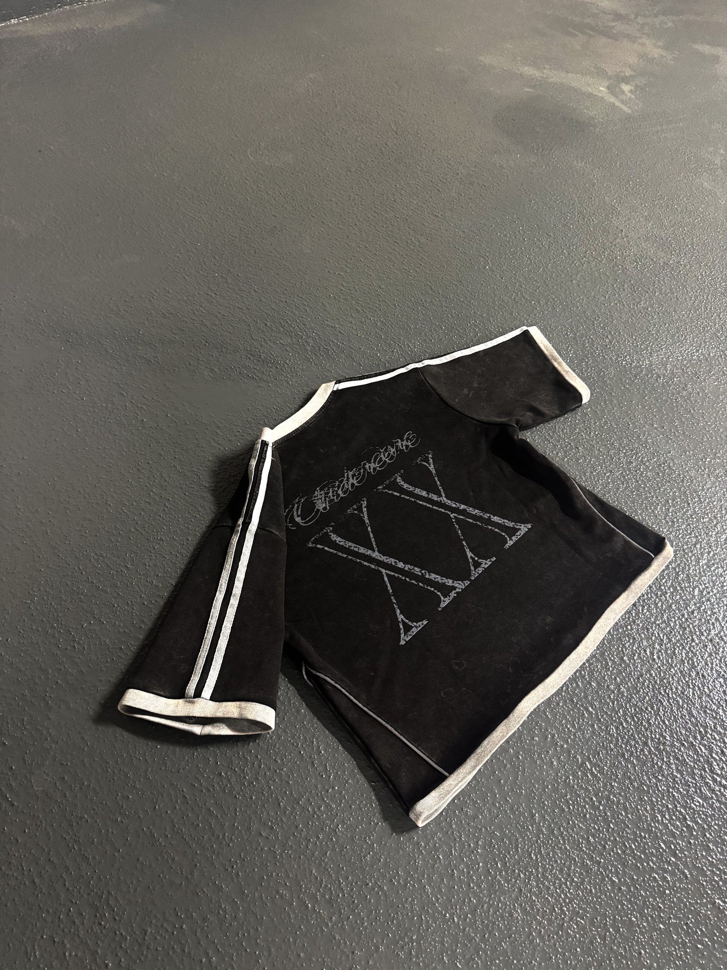 ABXXYS TEE